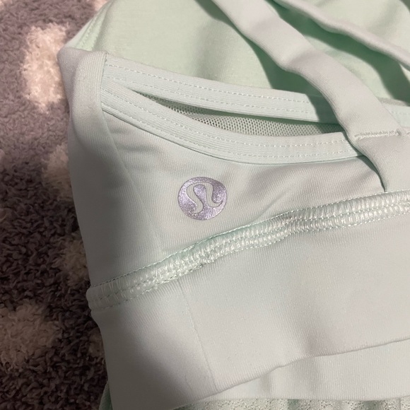 lululemon tank tops with built in bras - Picture 4 of 6